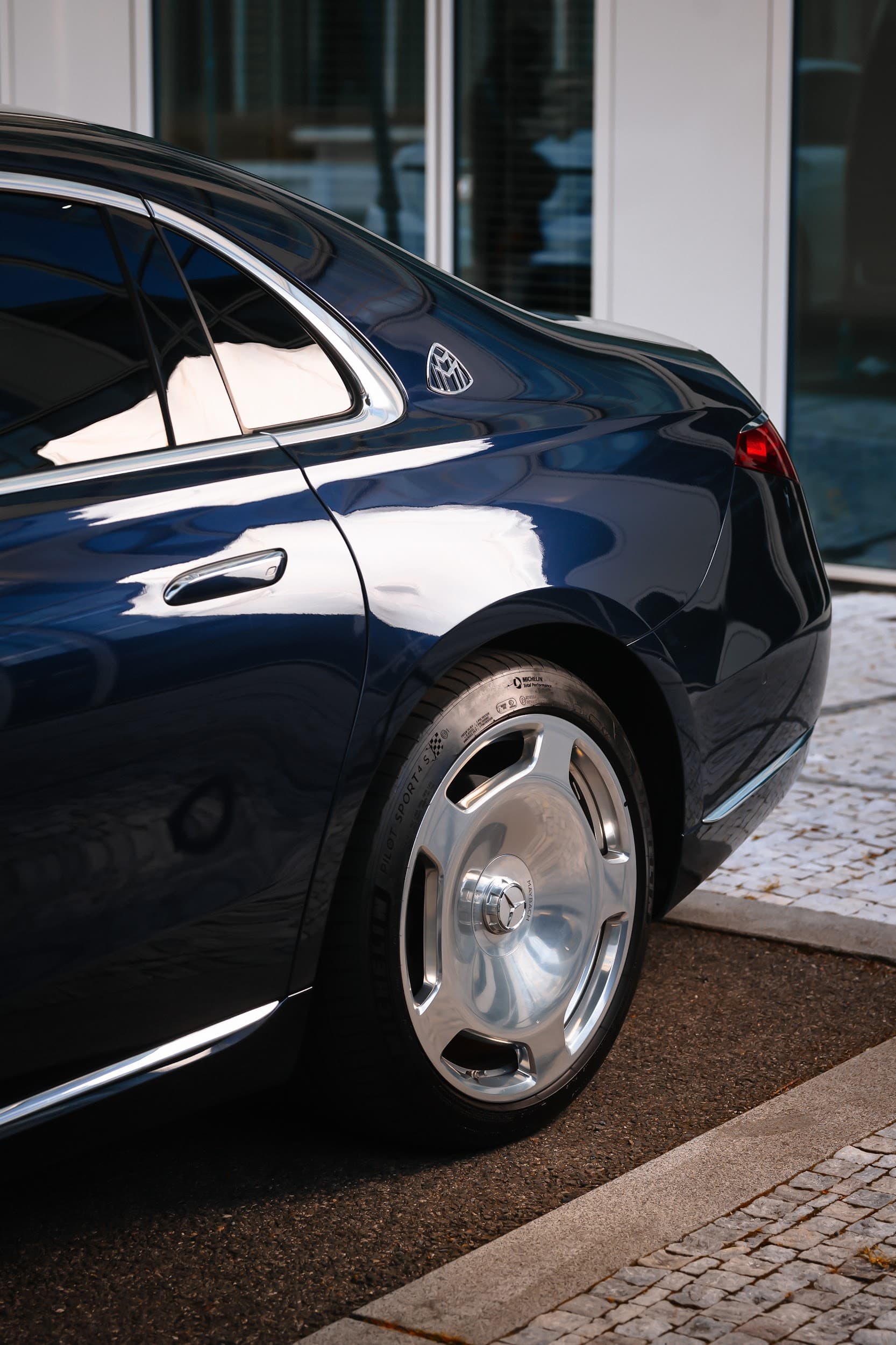 Mercedes-Benz Maybach S-Class  5