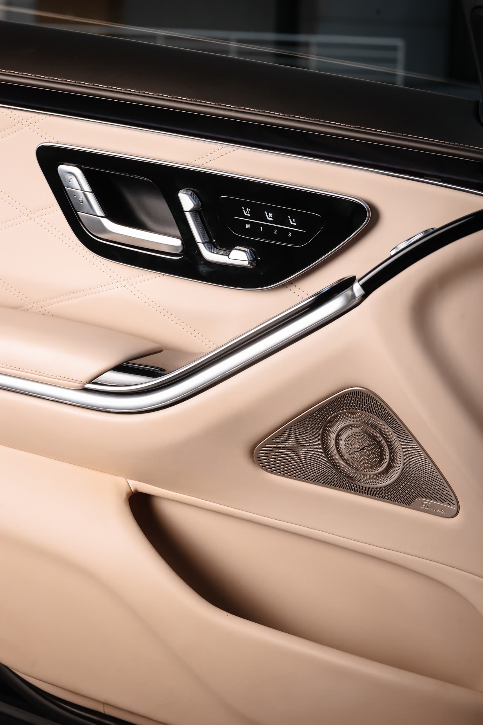 Mercedes-Benz Maybach S-Class  8