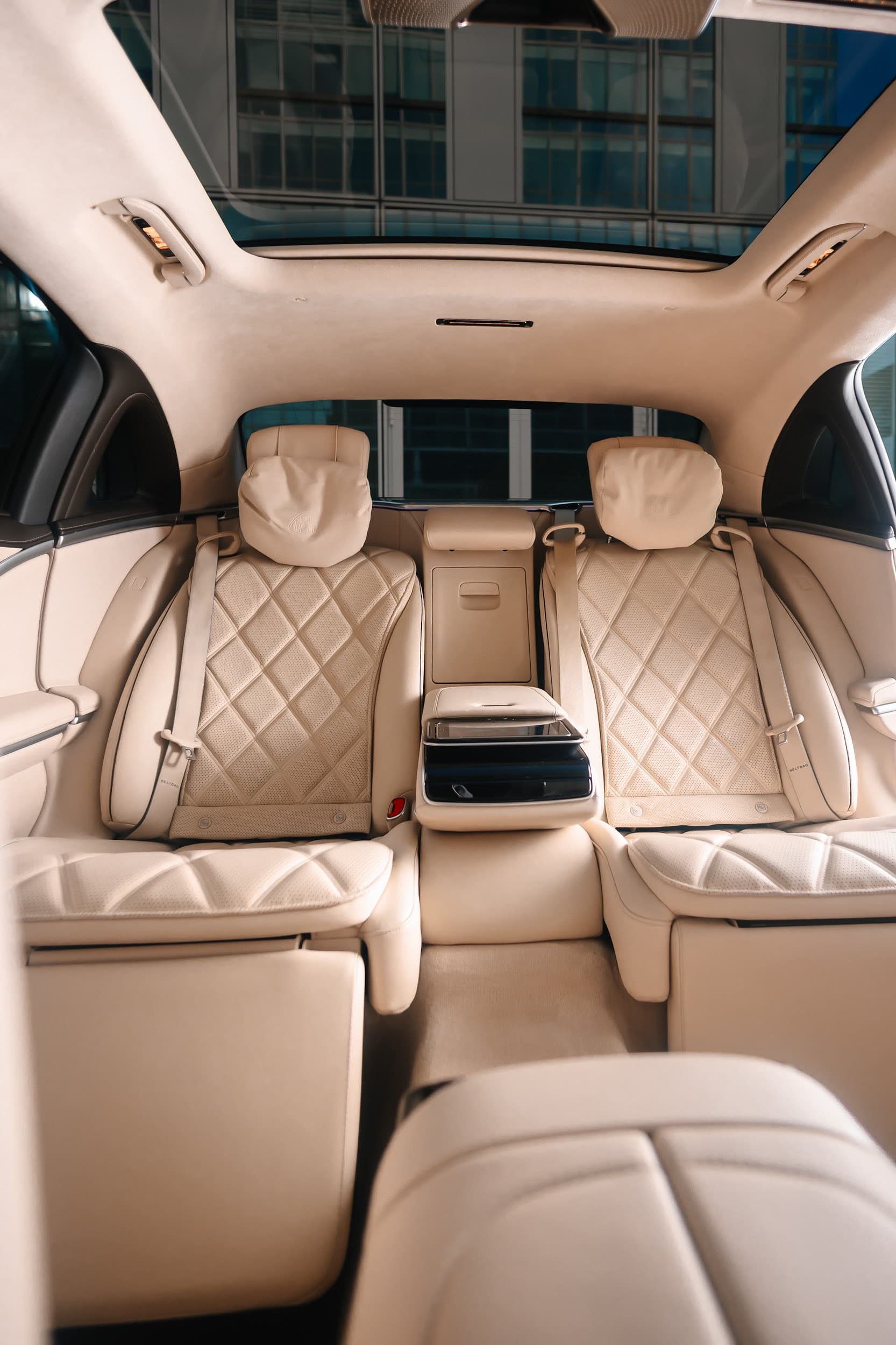 Mercedes-Benz Maybach S-Class  7