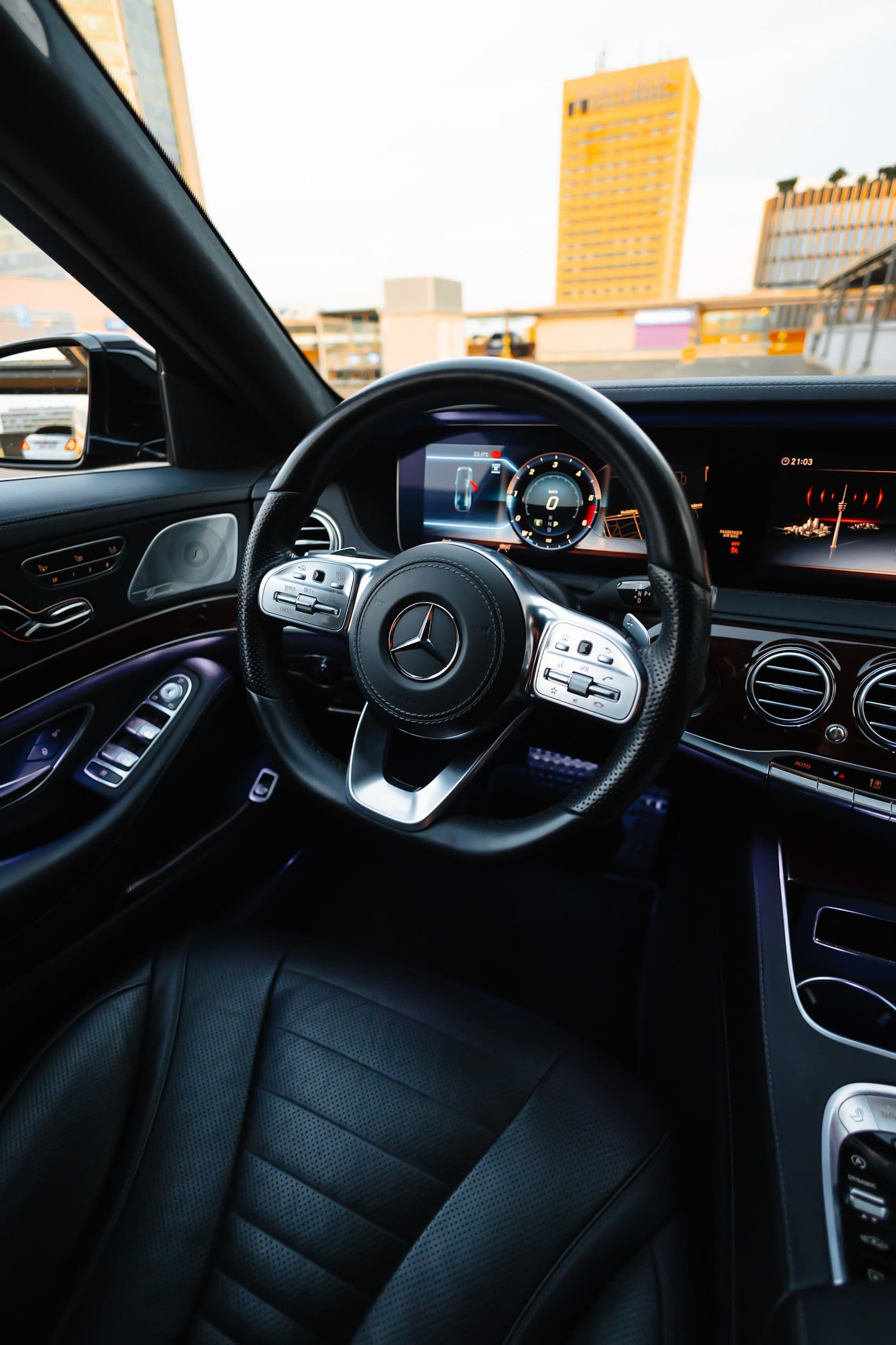Mercedes-Benz S63 AMG 3